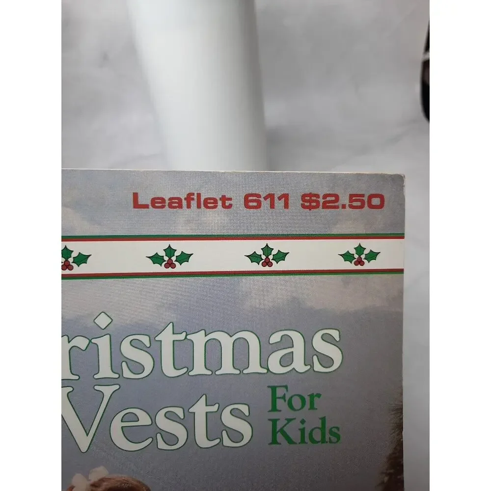 1988 Leisure Arts Christmas Vests For Kids Leaflet 611 Knitting Patterns